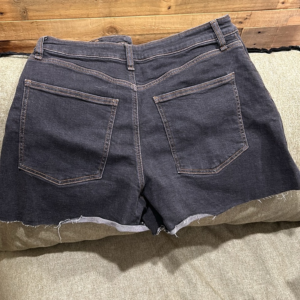 WeWoreWhat Jean Shorts - Picture 2 of 2